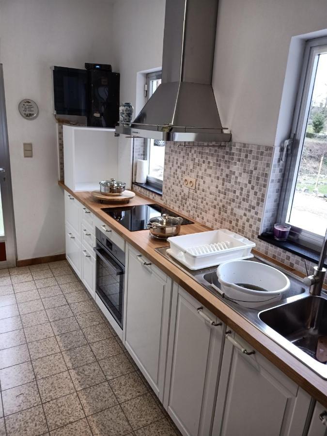 Deux Etangs Poissonneux Au Milieu Des Bois Avec Gite Moderne, La Halte Des Deux Lacs Rosée Exterior photo