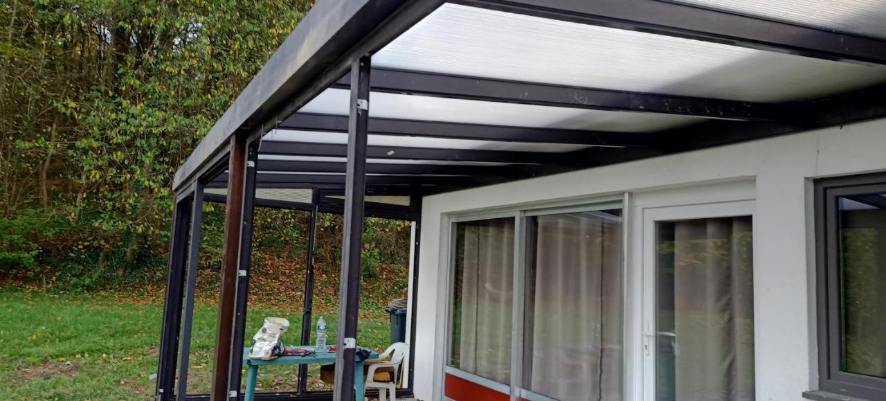 Deux Etangs Poissonneux Au Milieu Des Bois Avec Gite Moderne, La Halte Des Deux Lacs Rosée Exterior photo
